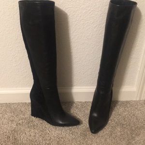 Vince Camuto boots size 6
